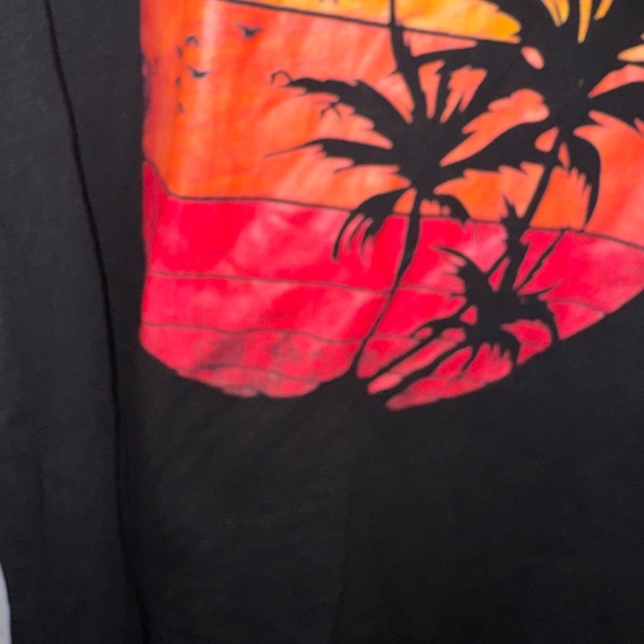 Sleeveless Palm Tree Sunset Tank - Picture 3 of 4